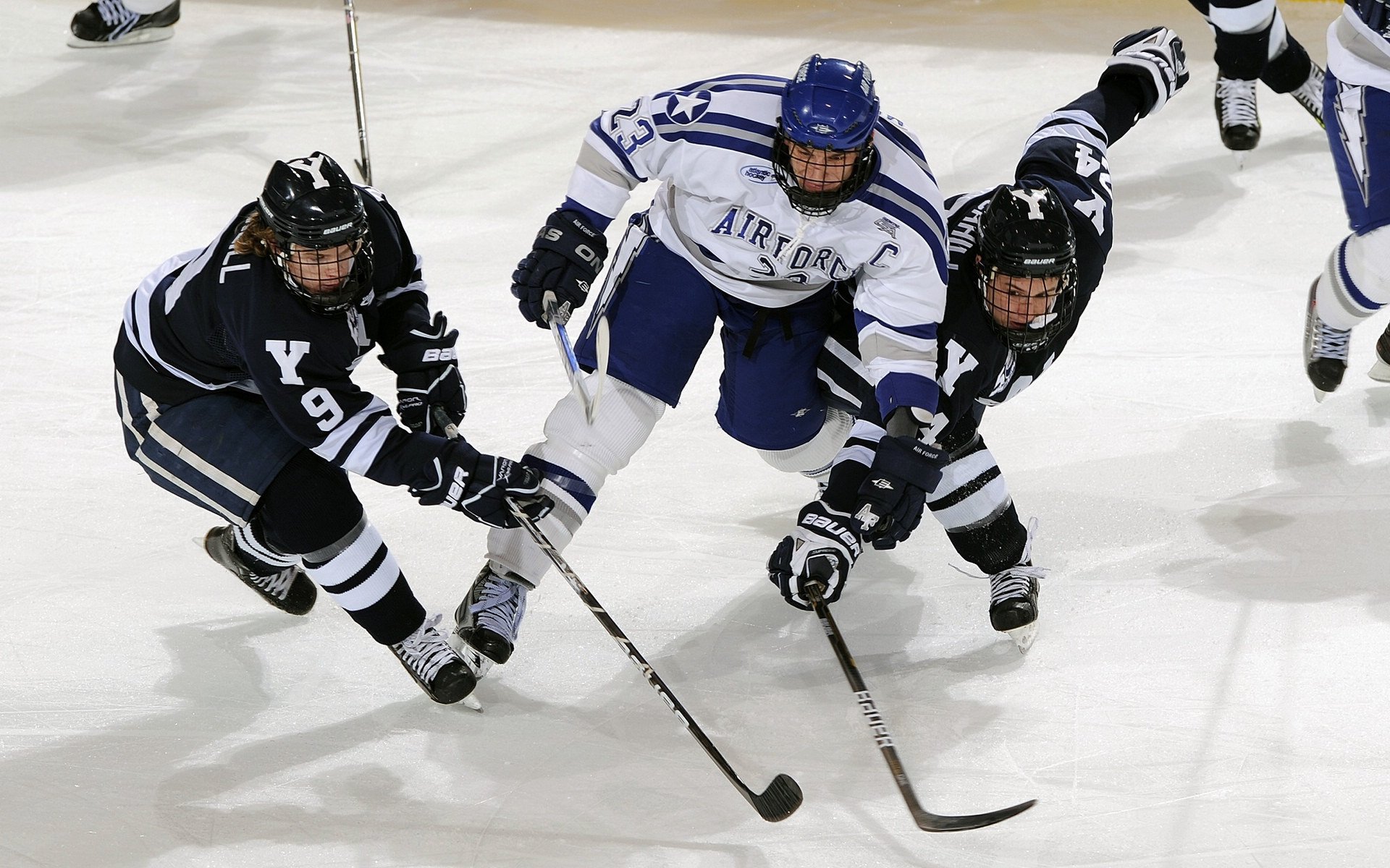 青少年比赛：未来国家队的选拔平台，青少年国际比赛