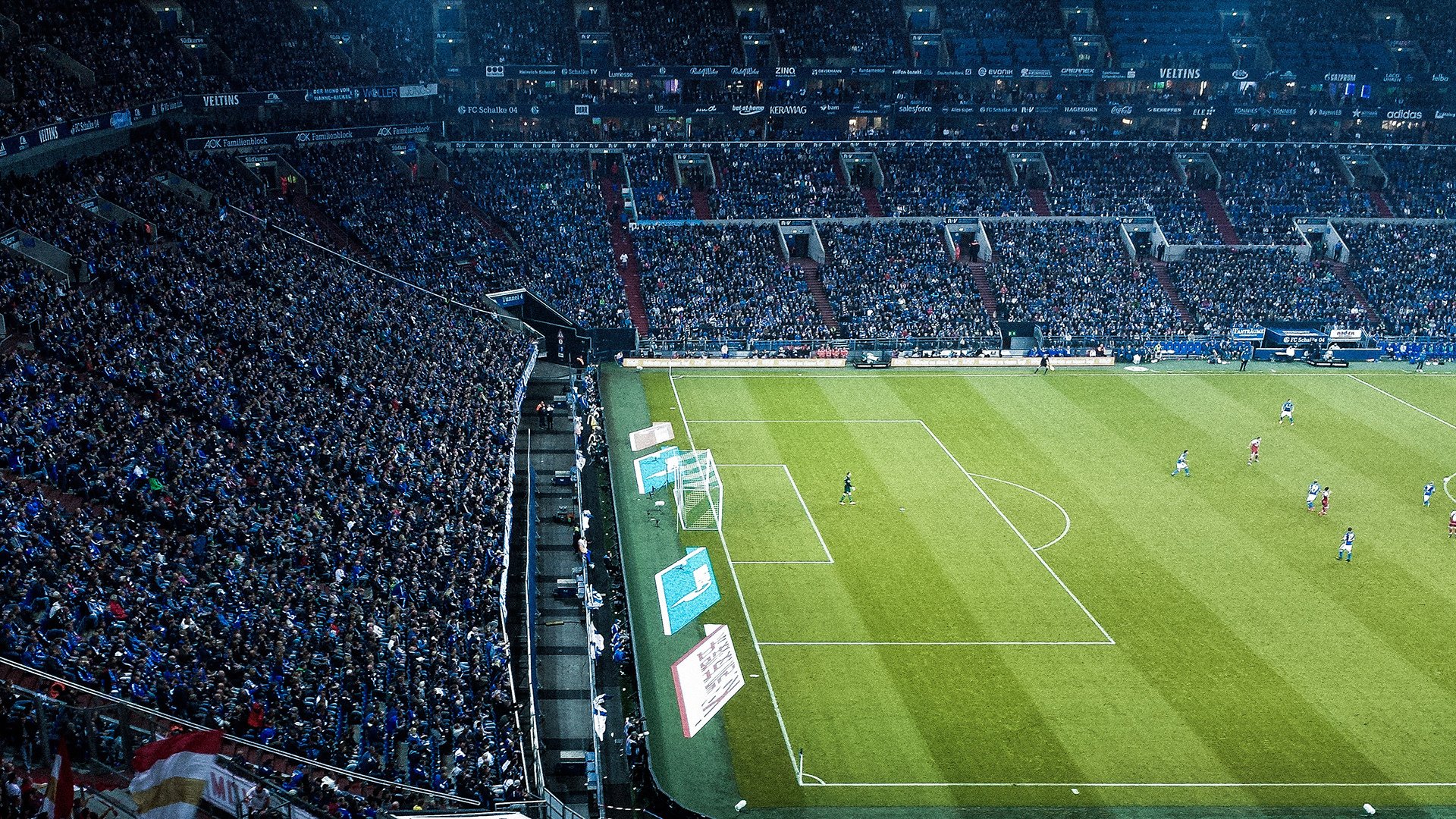 世界机器人对战联赛 决赛机器人以“瞬杀”技压群雄